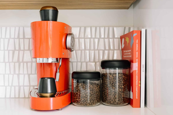 How Vacuums Prevent Coffee Staling | Fellow