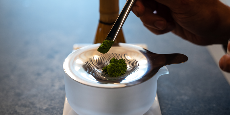 Matcha vs. Green Tea: What's Best for Your Routine?