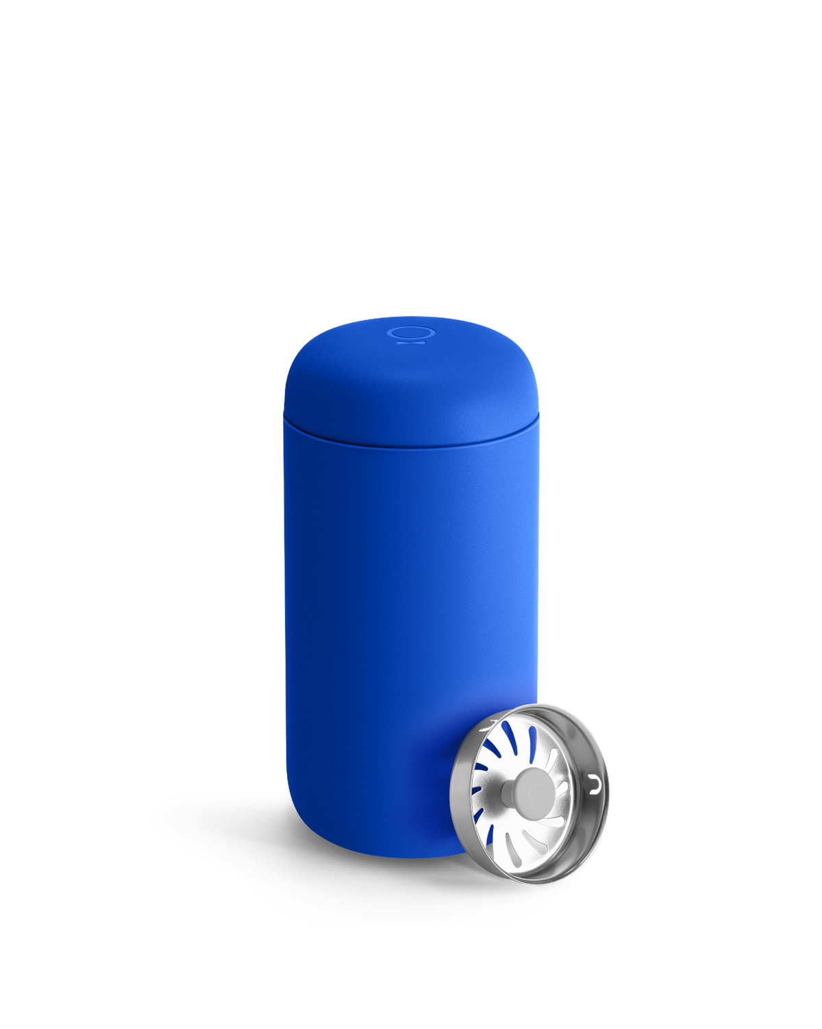 The Fellow Carter Move Mug in Electric Cobalt is a spill-proof, portable mug for coffee lovers.